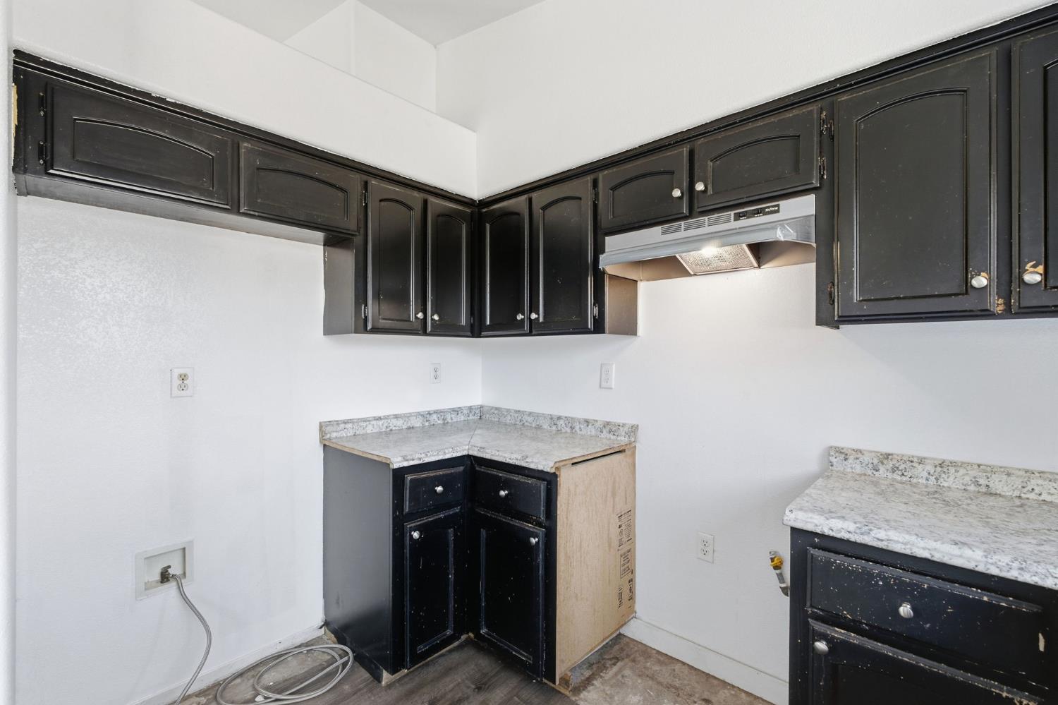 2332 S Karen Ave, Fresno, CA 93725