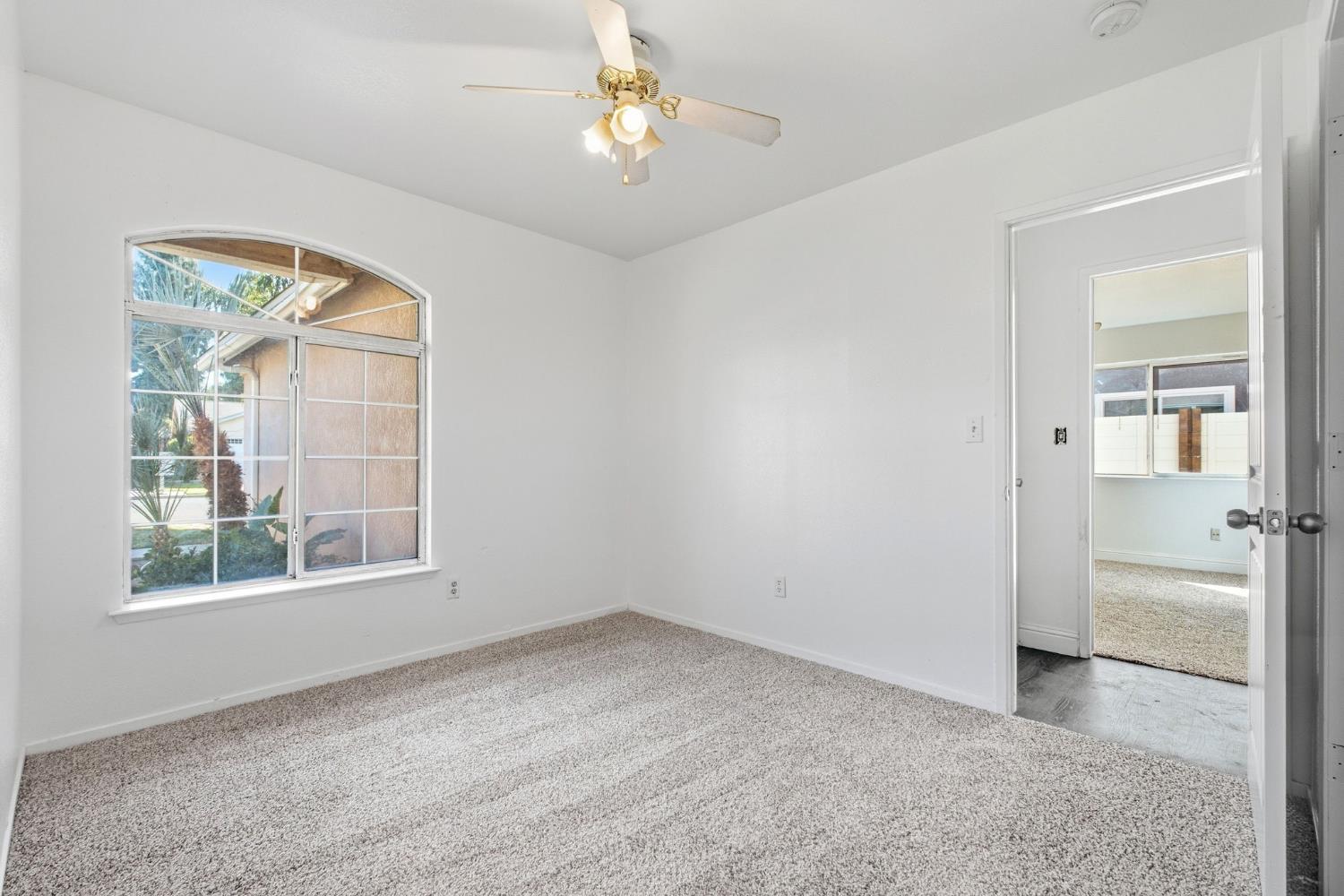 2332 S Karen Ave, Fresno, CA 93725