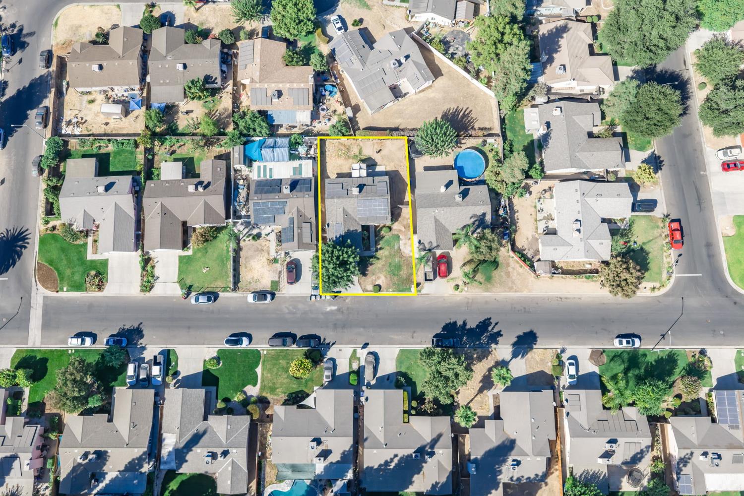 2332 S Karen Ave, Fresno, CA 93725