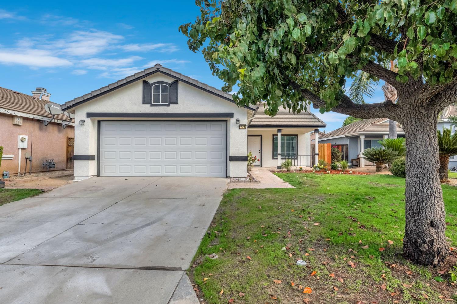 5558 W Ashcroft Ave, Fresno, CA 93722