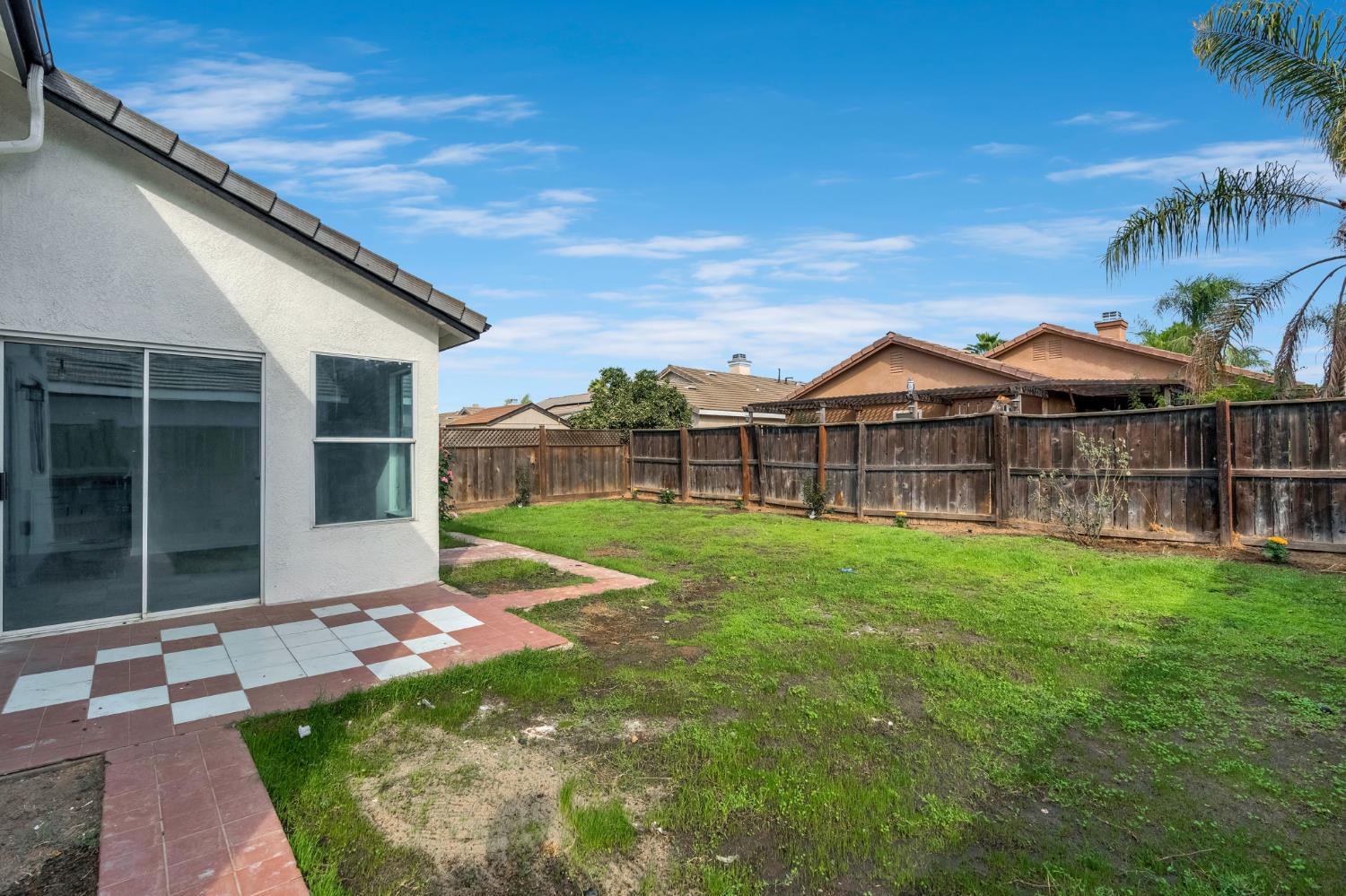 5558 W Ashcroft Ave, Fresno, CA 93722