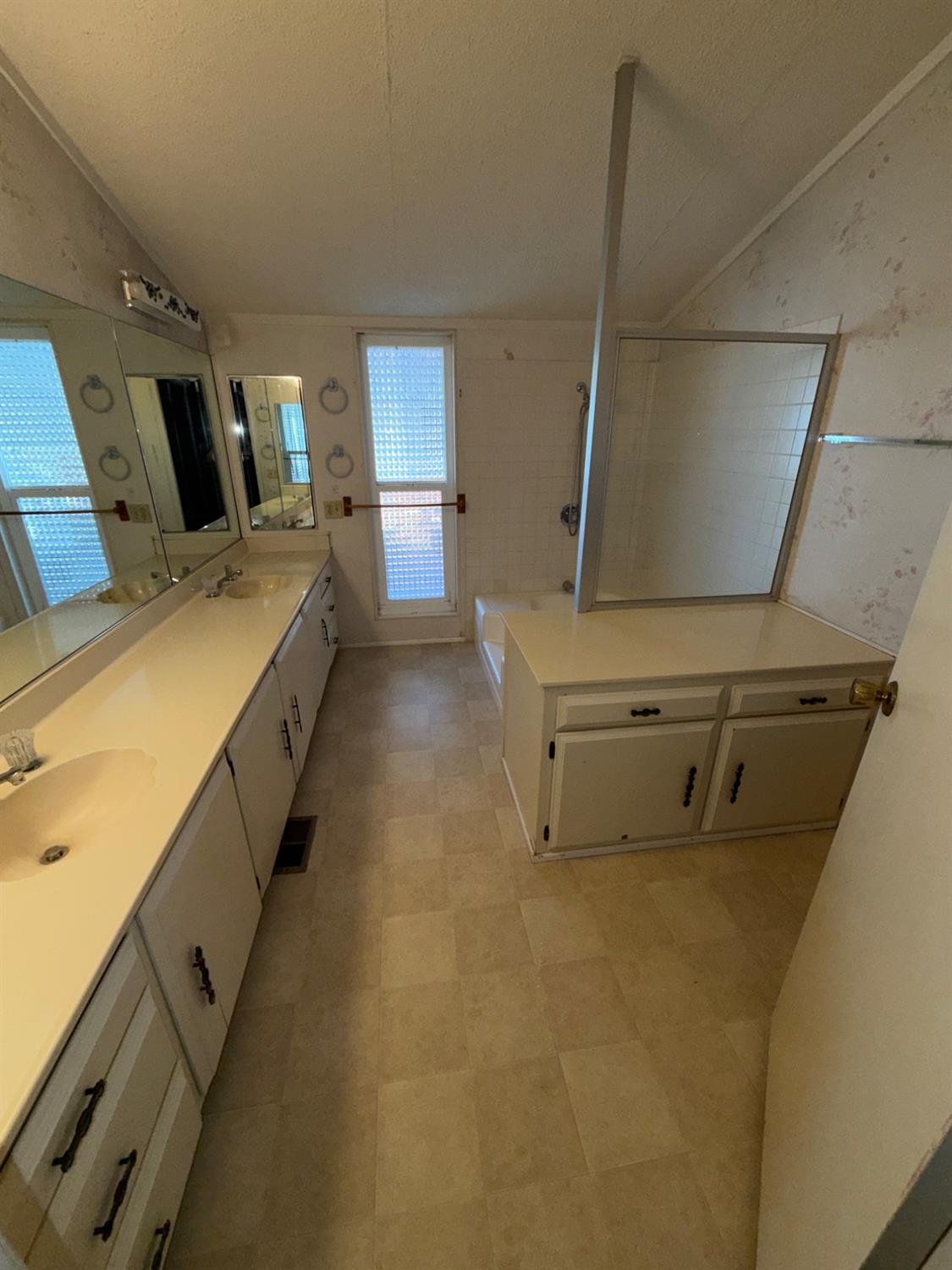 2706 W Ashlan Ave #174, Fresno, CA 93705