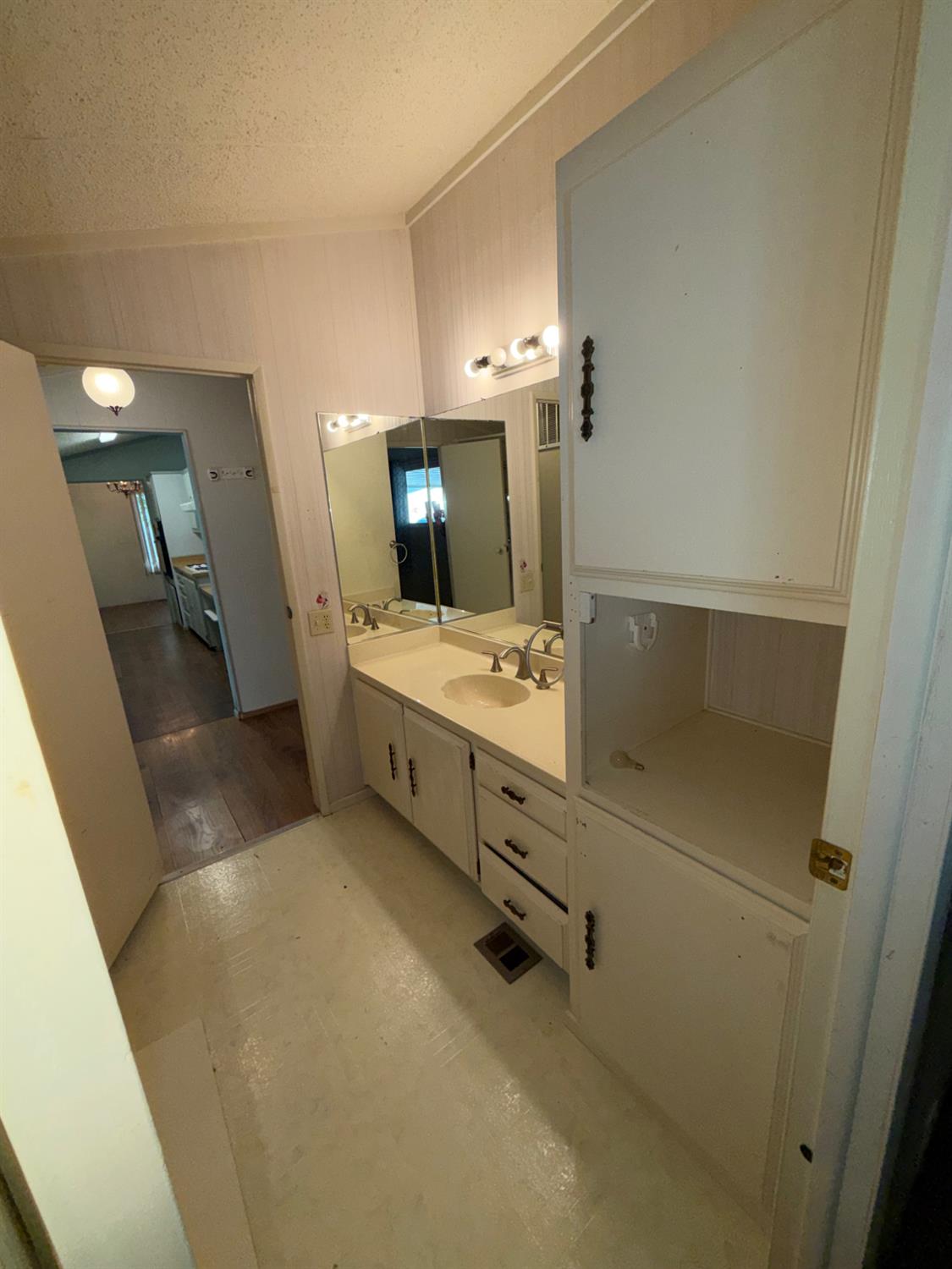 2706 W Ashlan Ave #174, Fresno, CA 93705