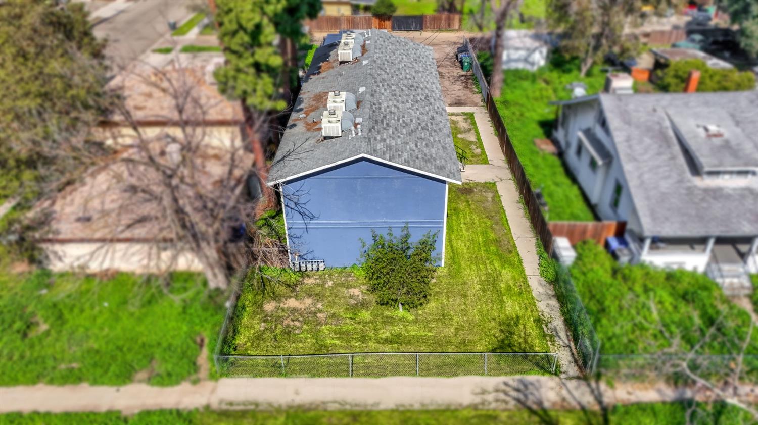 2311 E White Ave, Fresno, CA 93701