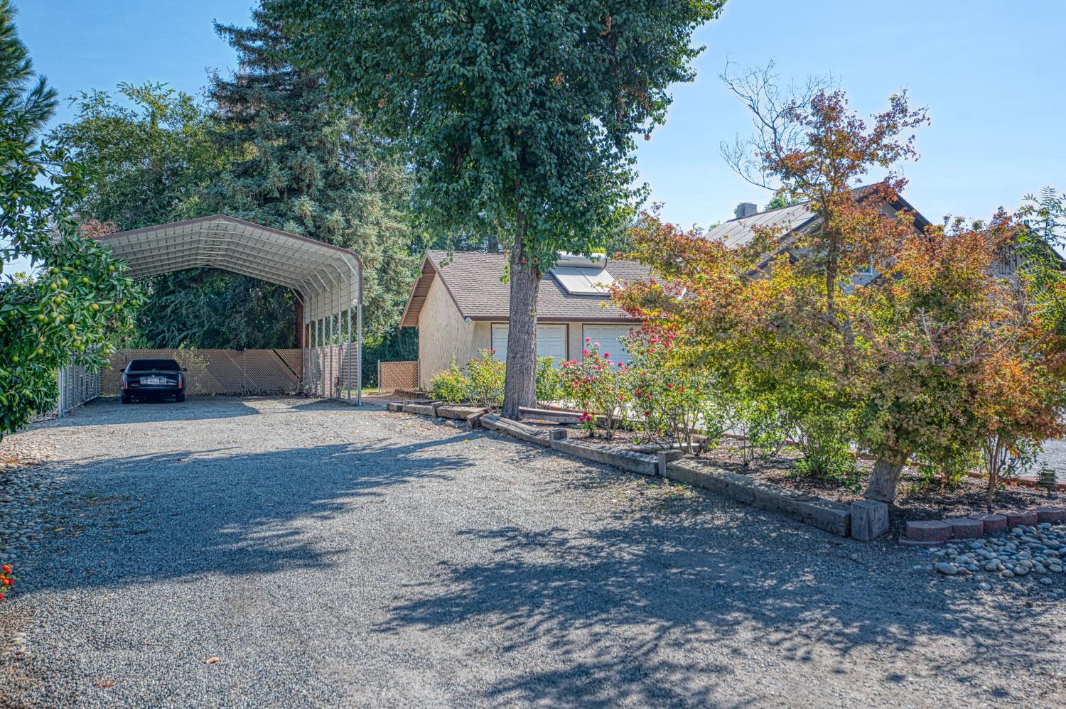 11249 Mountain View Dr, Madera, CA 93636