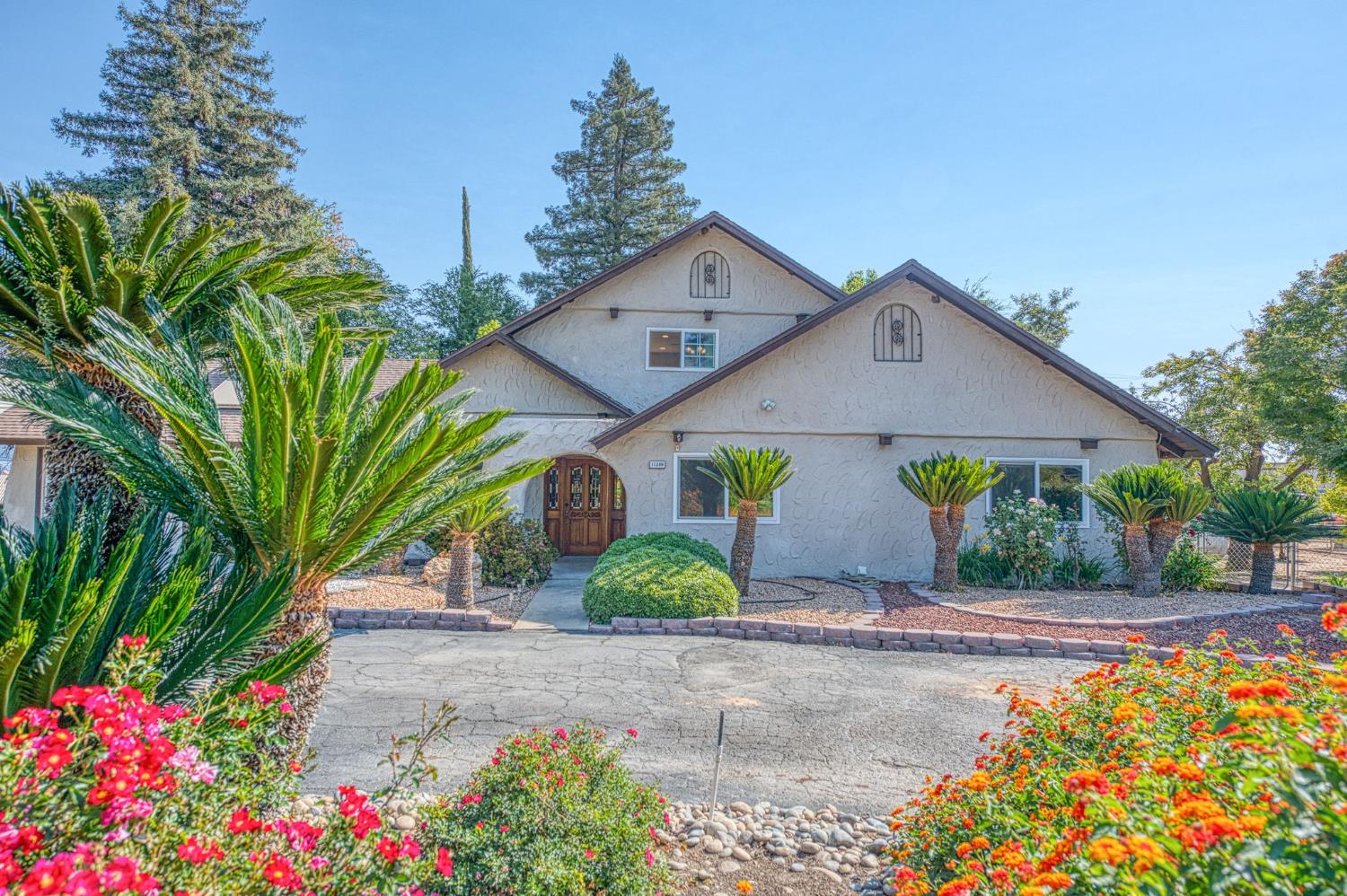11249 Mountain View Dr, Madera, CA 93636