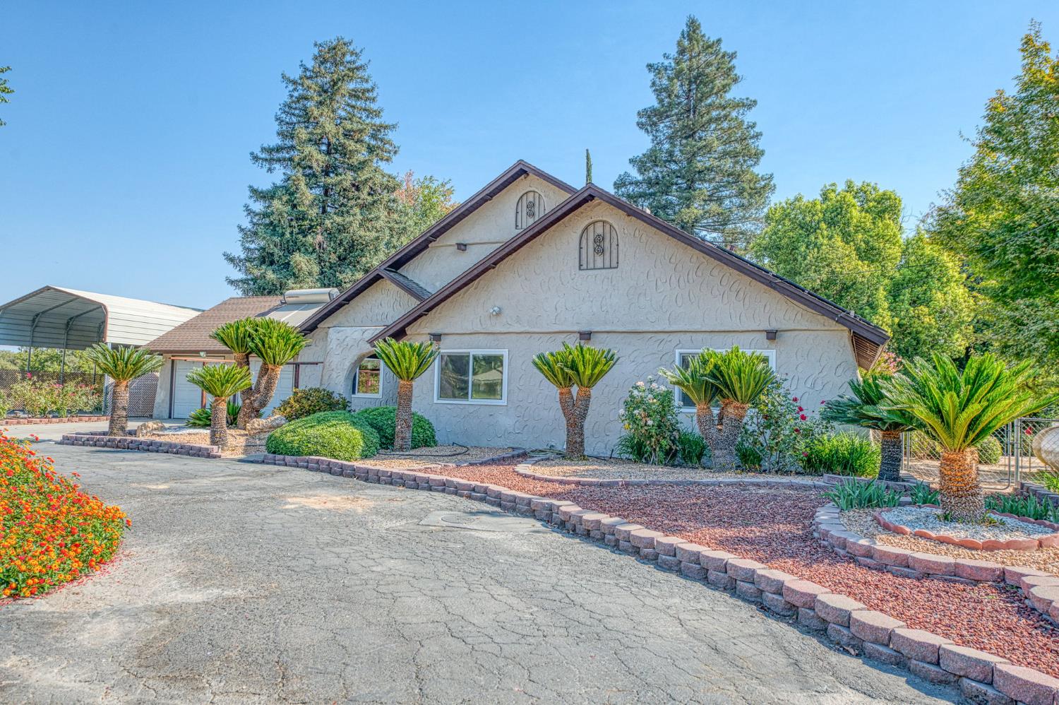 11249 Mountain View Dr, Madera, CA 93636