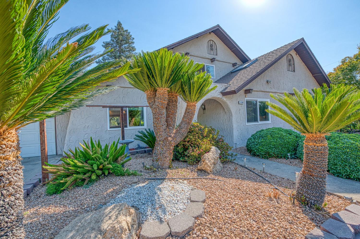 11249 Mountain View Dr, Madera, CA 93636