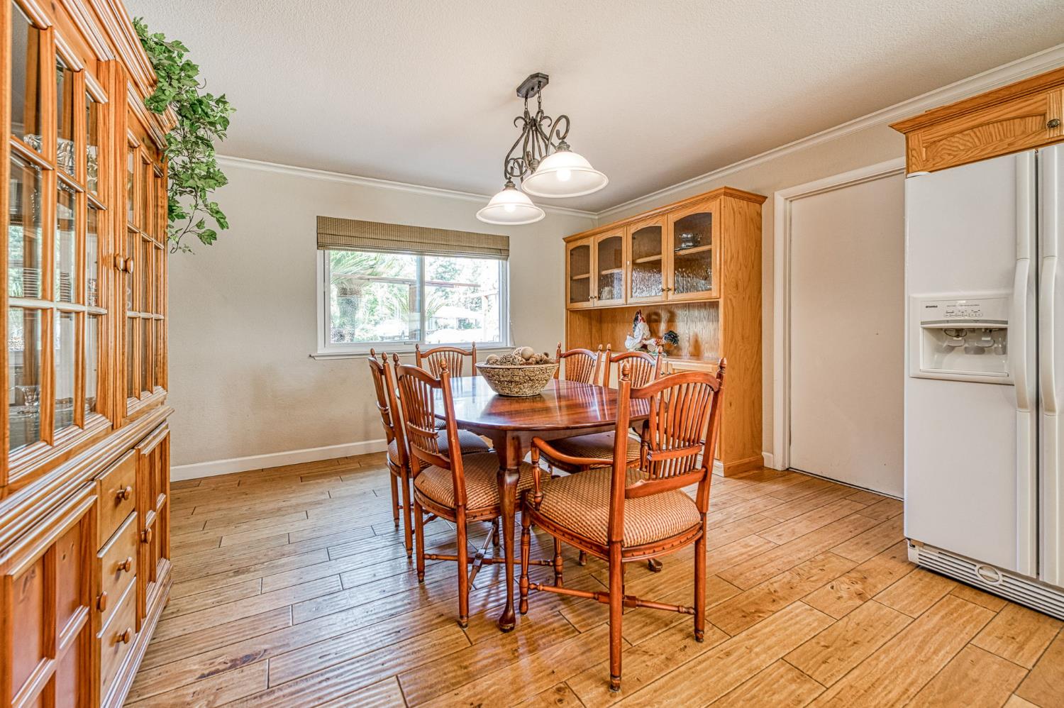 11249 Mountain View Dr, Madera, CA 93636