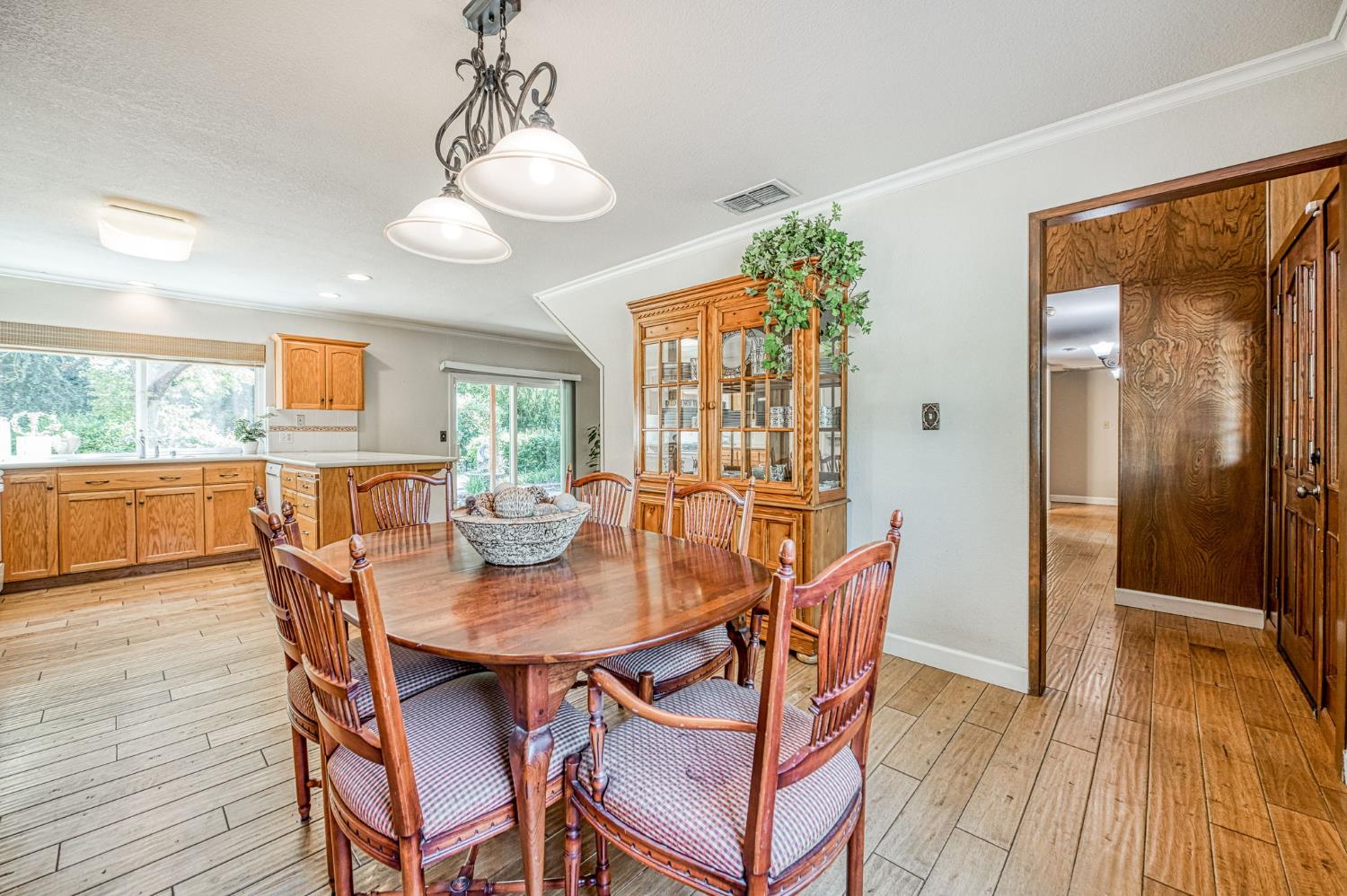 11249 Mountain View Dr, Madera, CA 93636