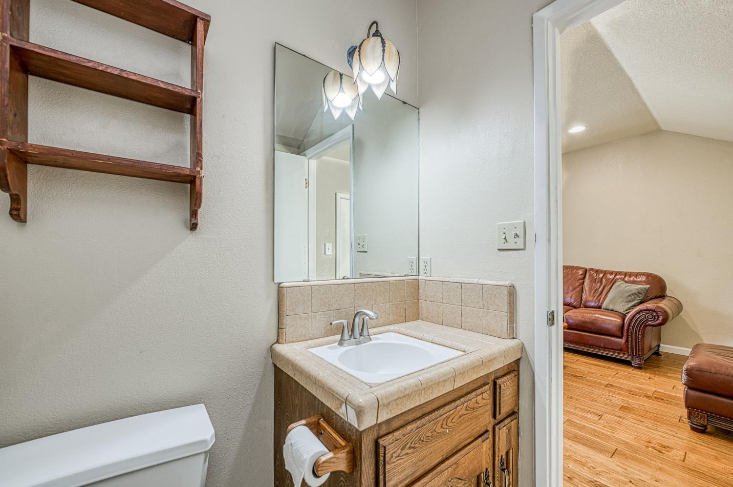 11249 Mountain View Dr, Madera, CA 93636