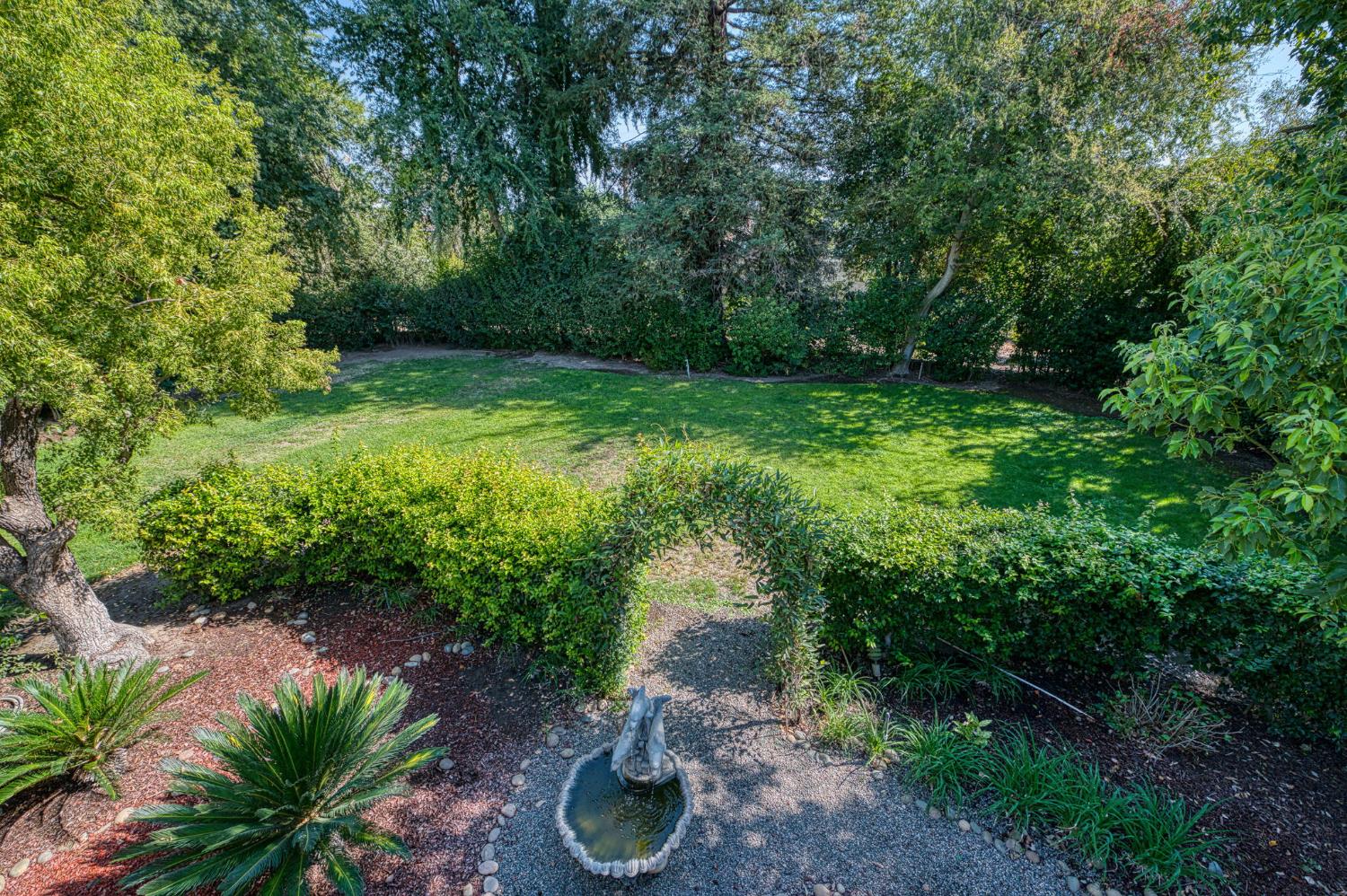 11249 Mountain View Dr, Madera, CA 93636