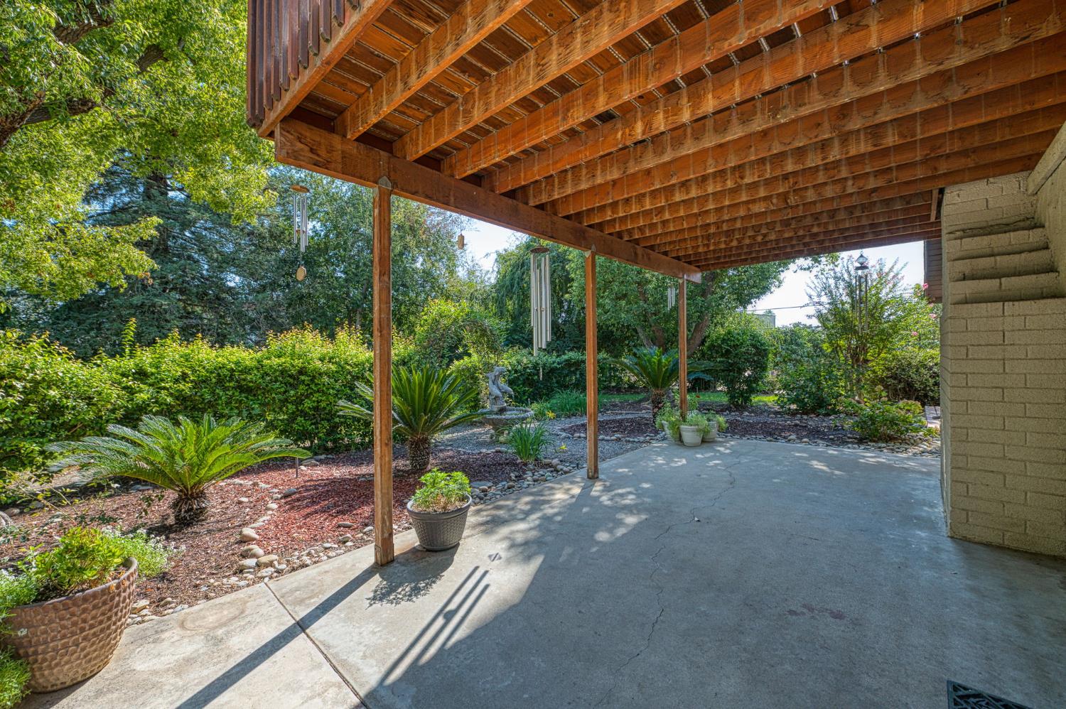 11249 Mountain View Dr, Madera, CA 93636