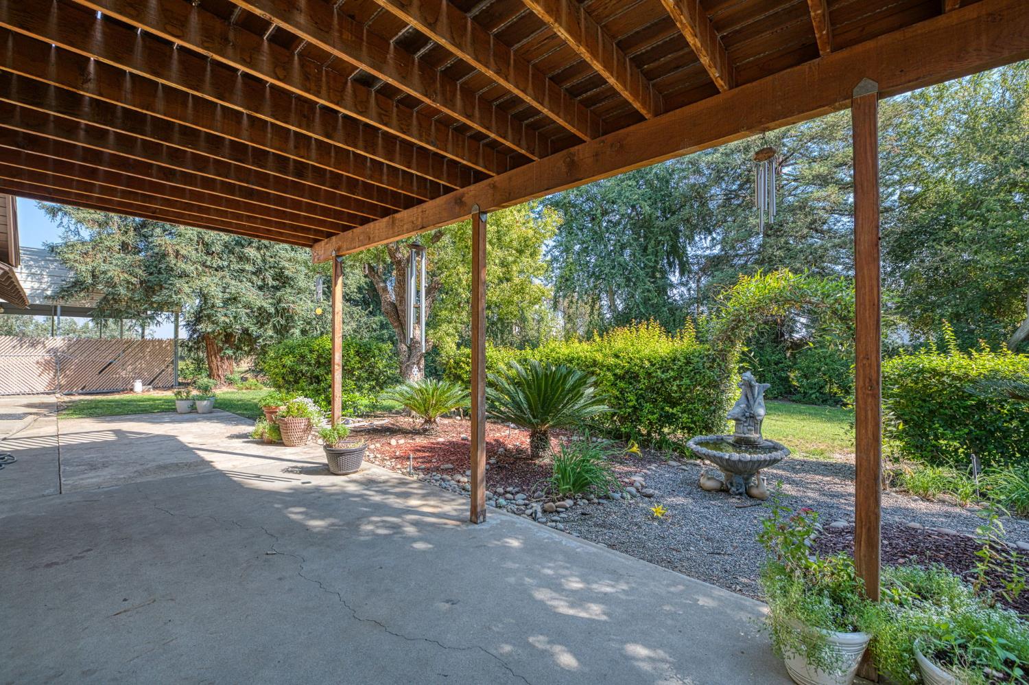 11249 Mountain View Dr, Madera, CA 93636