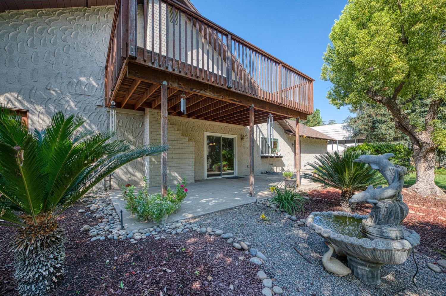 11249 Mountain View Dr, Madera, CA 93636