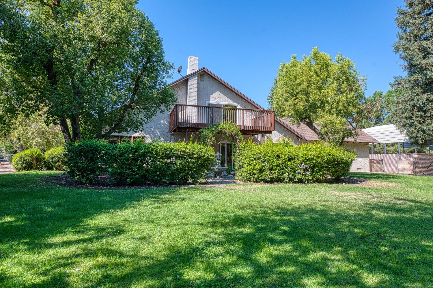 11249 Mountain View Dr, Madera, CA 93636