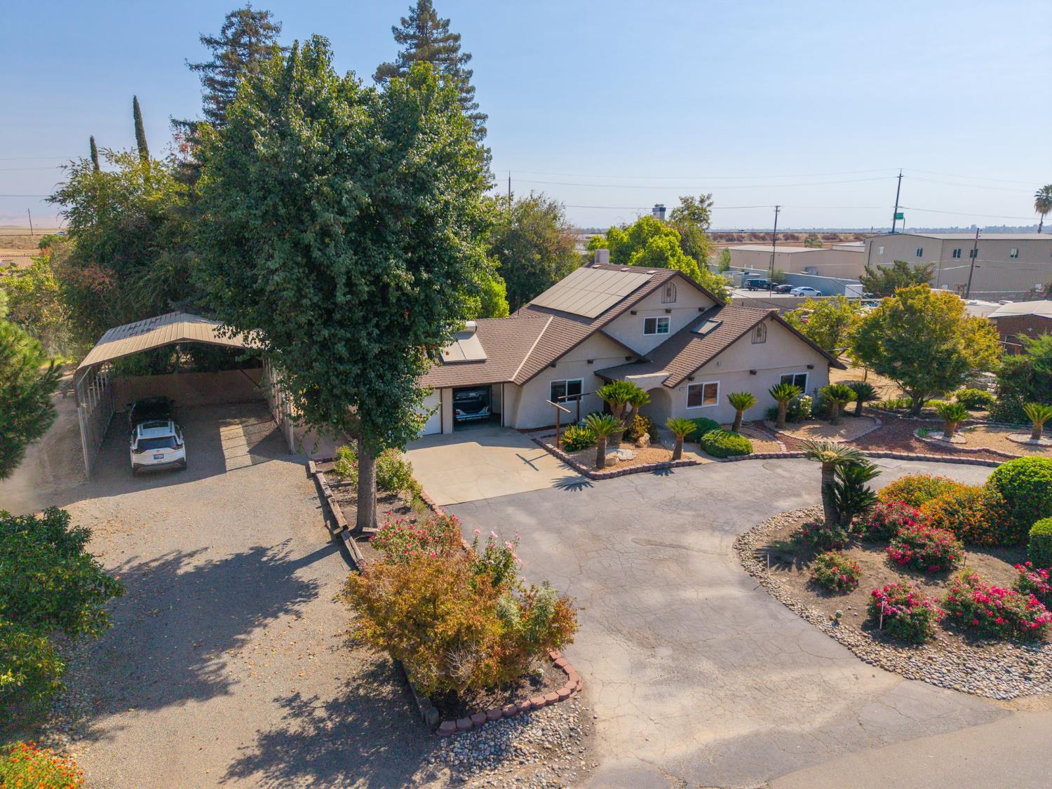 11249 Mountain View Dr, Madera, CA 93636