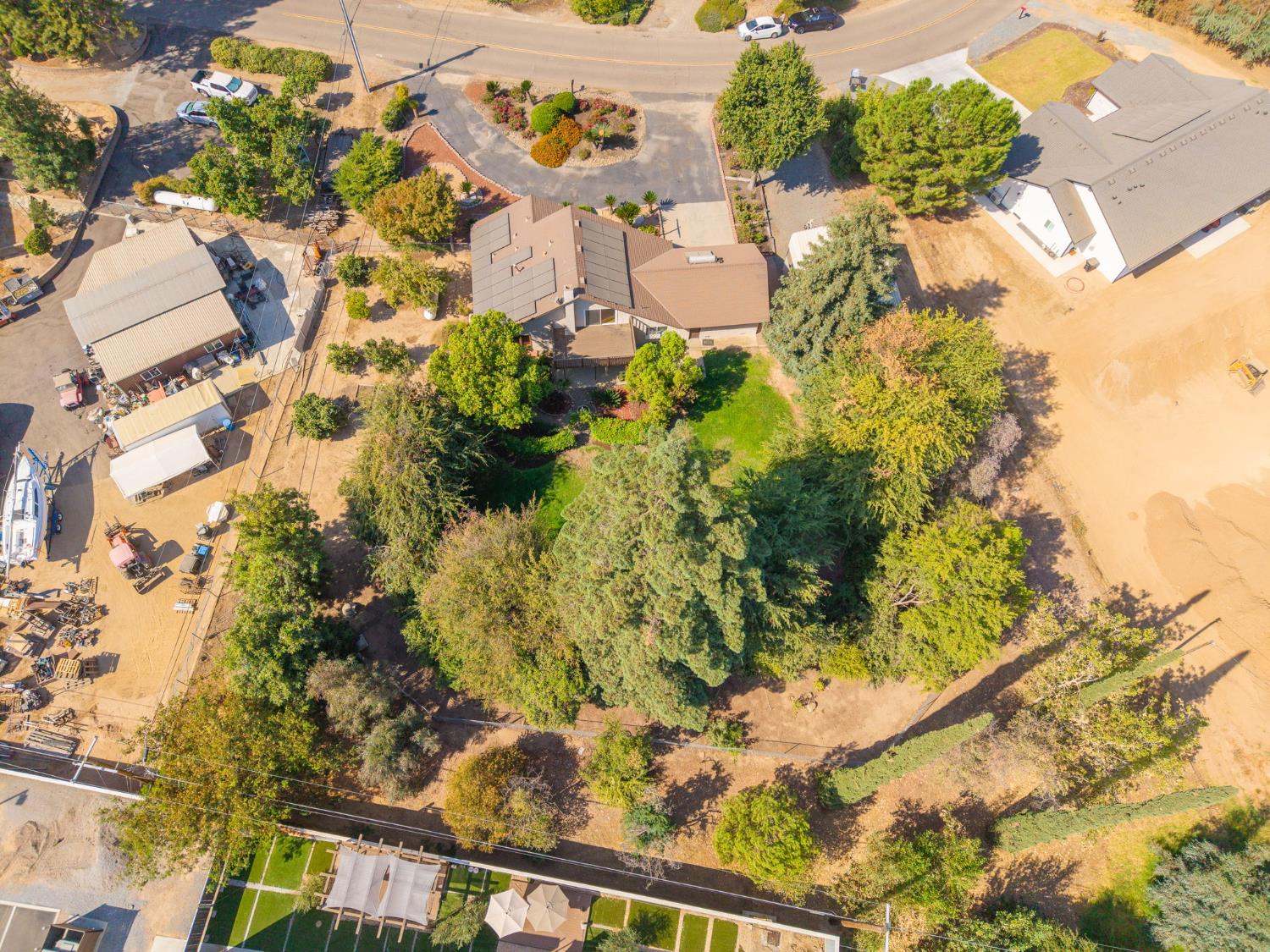 11249 Mountain View Dr, Madera, CA 93636