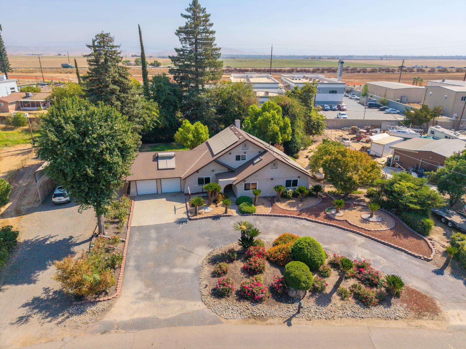 11249 Mountain View Dr, Madera, CA 93636