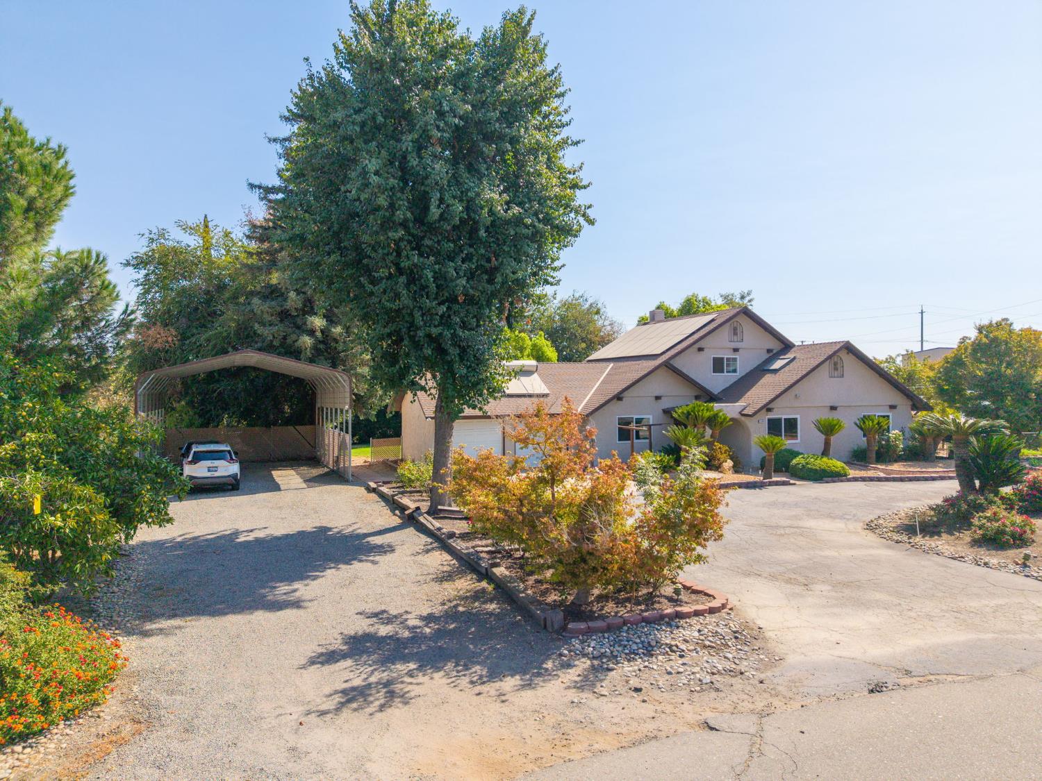 11249 Mountain View Dr, Madera, CA 93636