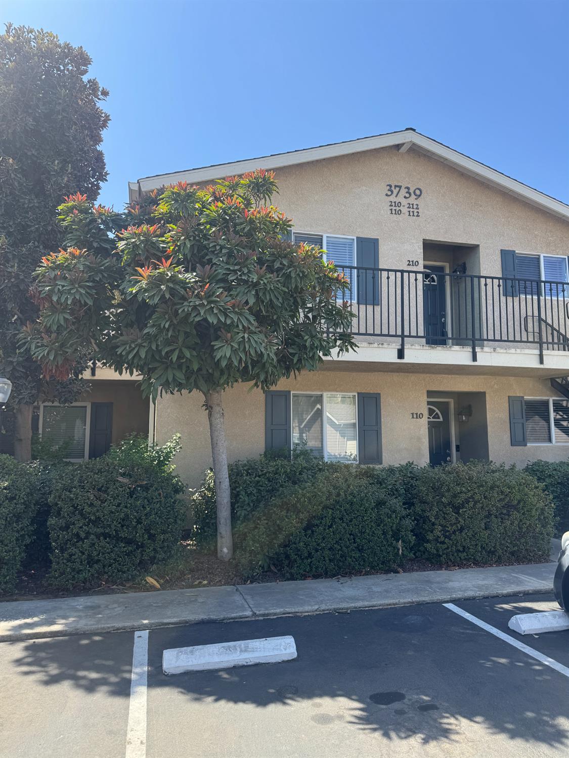 3739 W Bullard Ave #210, Fresno, CA 93711