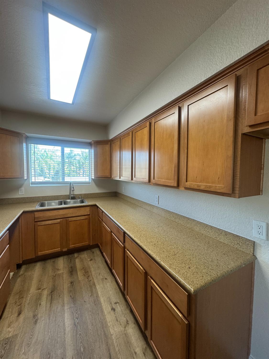 3739 W Bullard Ave #210, Fresno, CA 93711