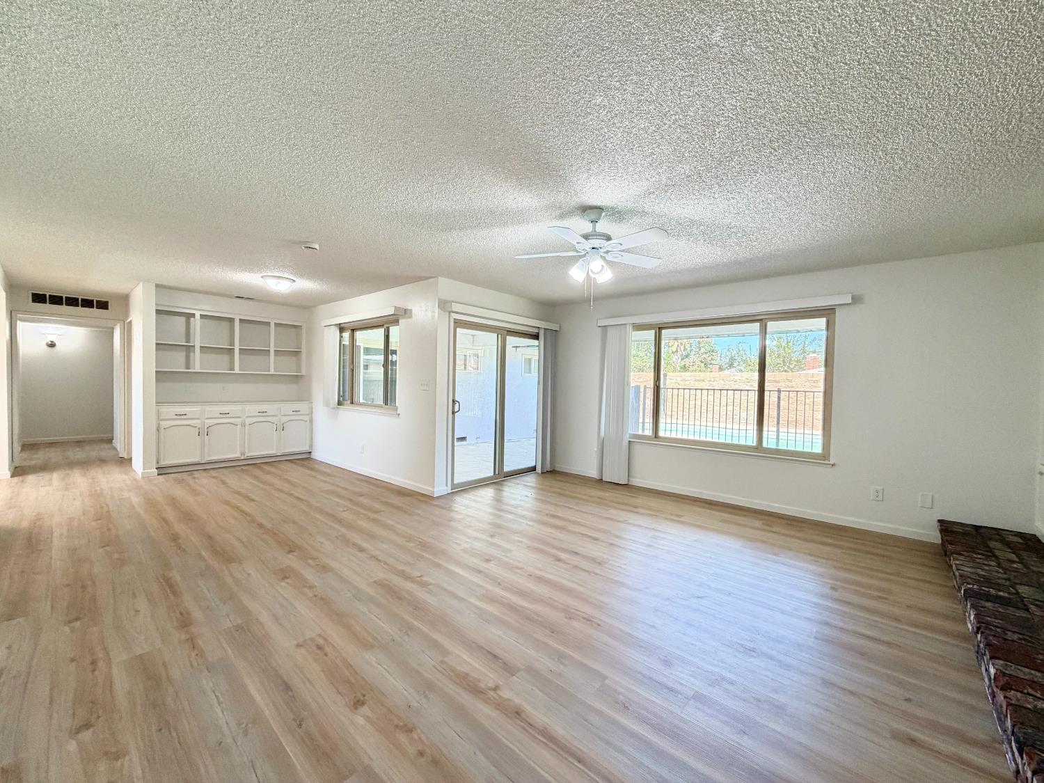2096 E Sierra Ave, Fresno, CA 93710
