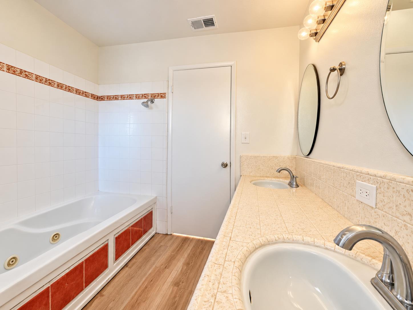 2096 E Sierra Ave, Fresno, CA 93710