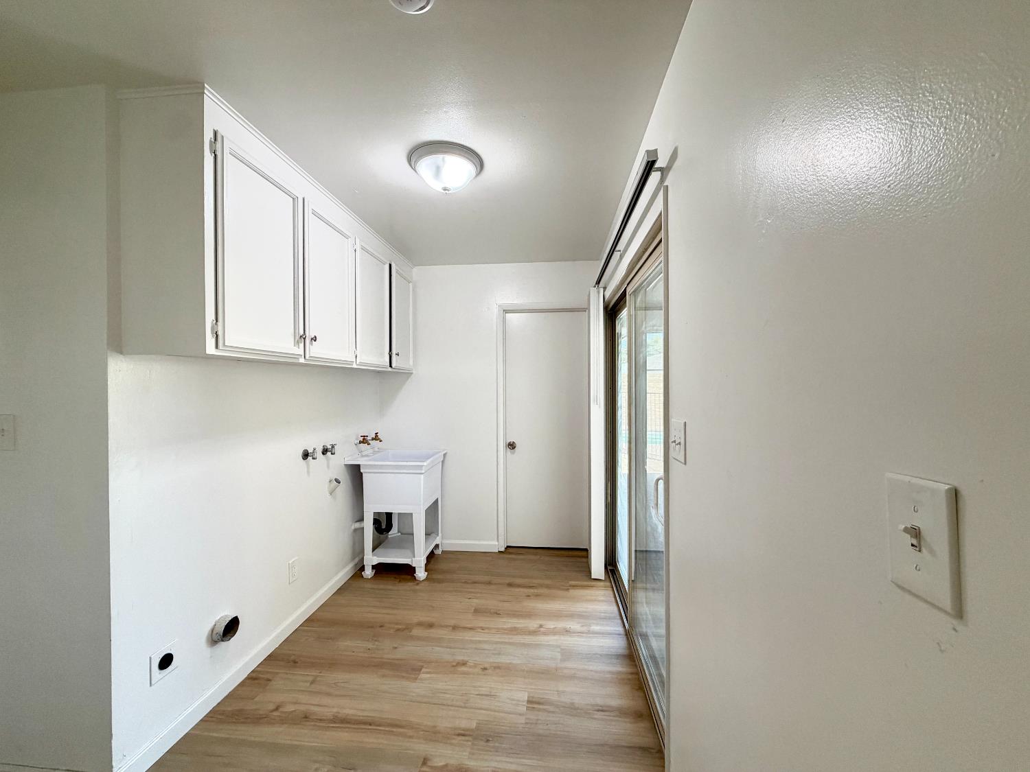 2096 E Sierra Ave, Fresno, CA 93710