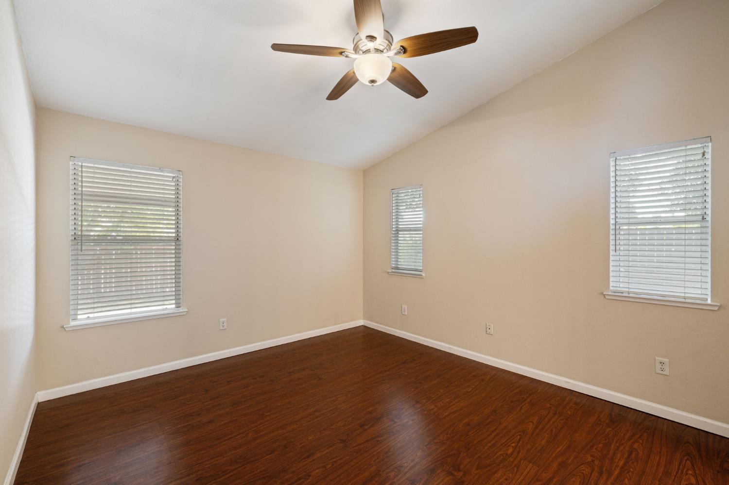 5309 CONTESSA, Fresno, CA 93723