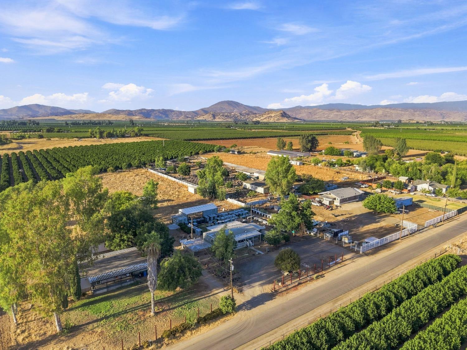 23144 23124 Clayton Ave, Reedley, CA 93654