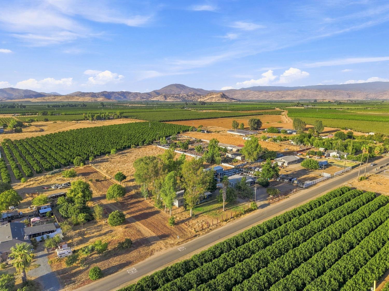 23144 23124 Clayton Ave, Reedley, CA 93654