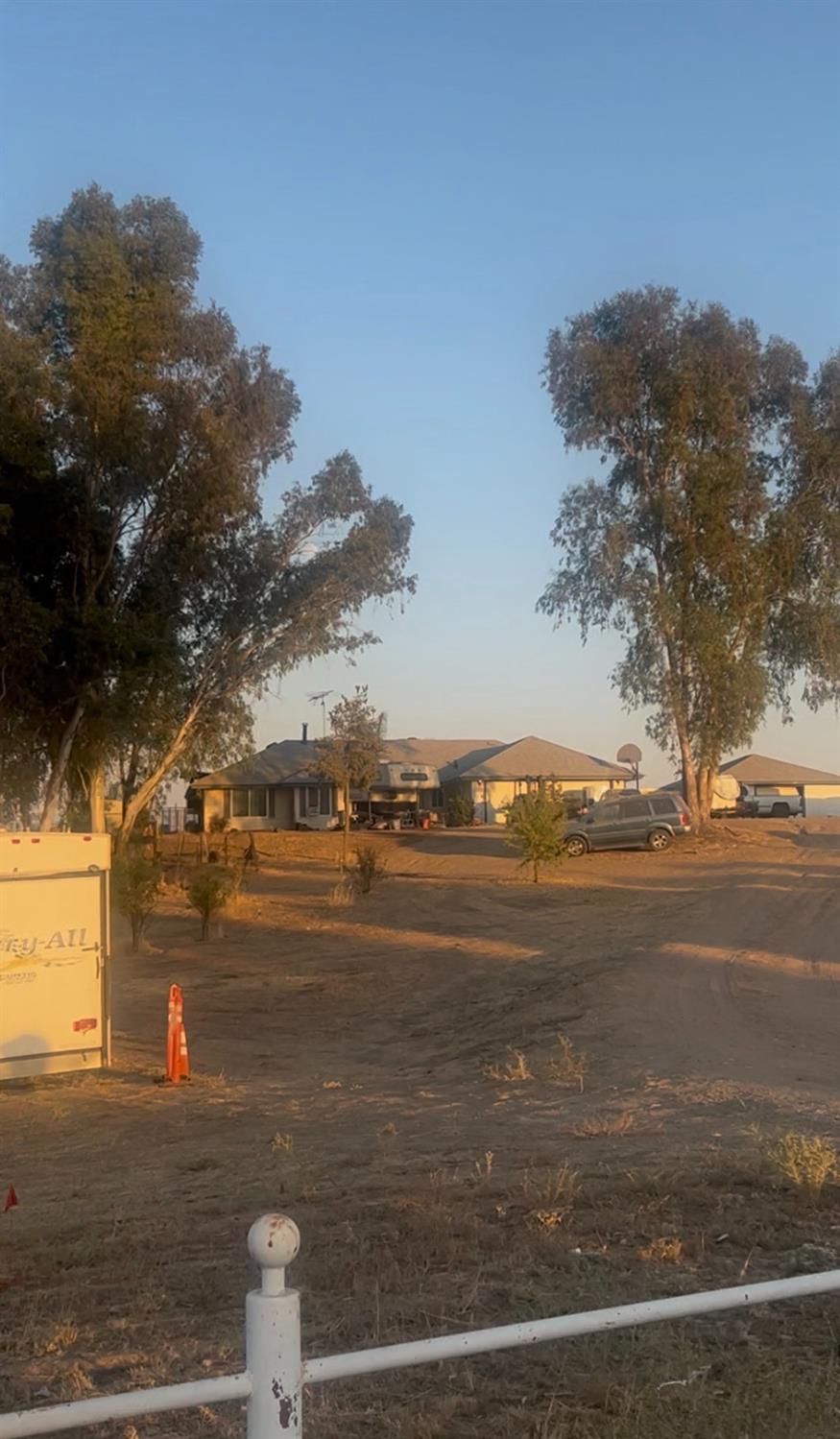 19581 Claremont Rd, Madera, CA 93638