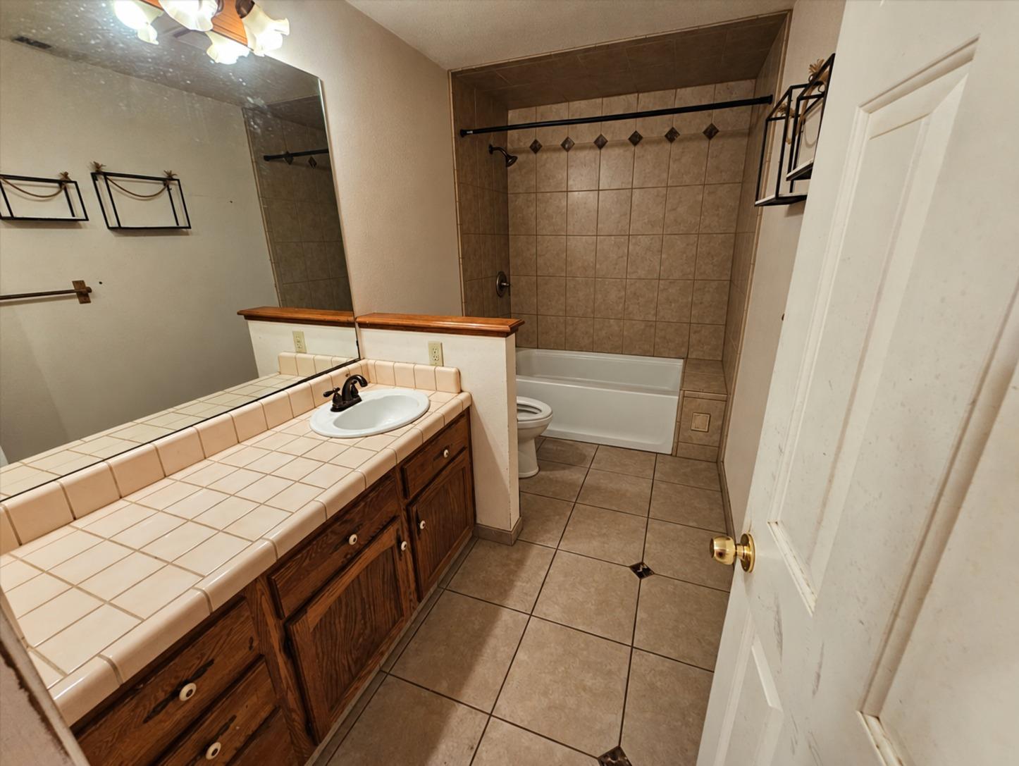 19581 Claremont Rd, Madera, CA 93638