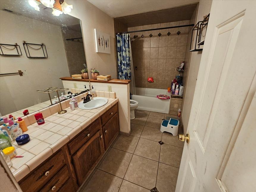 19581 Claremont Rd, Madera, CA 93638