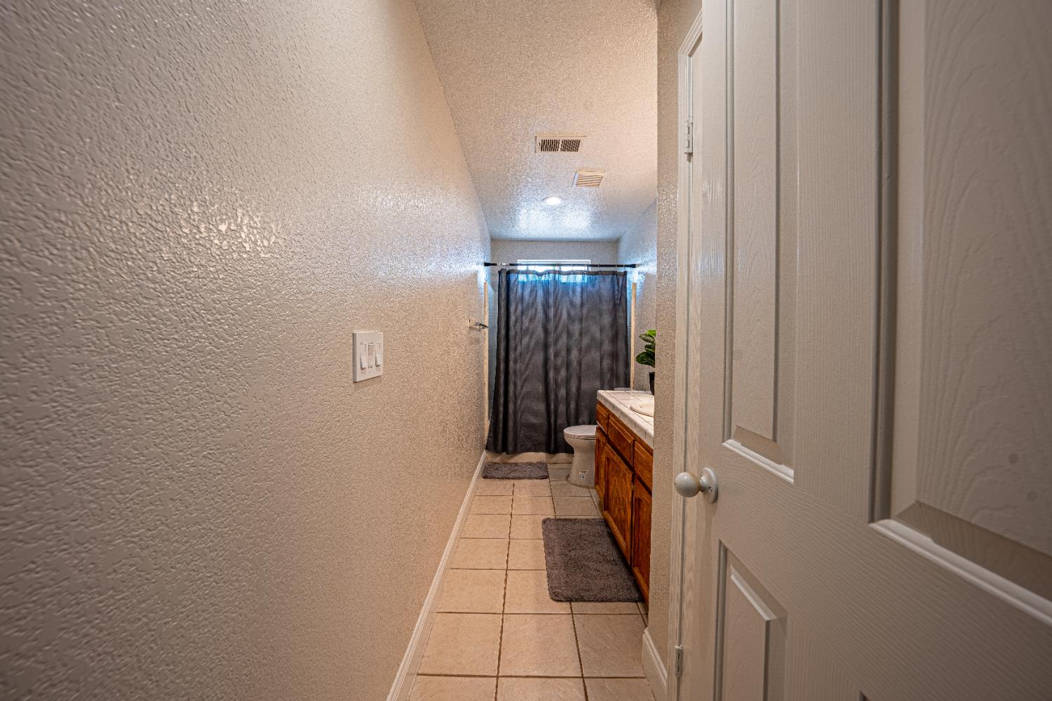 17864 Road 25, Madera, CA 93638