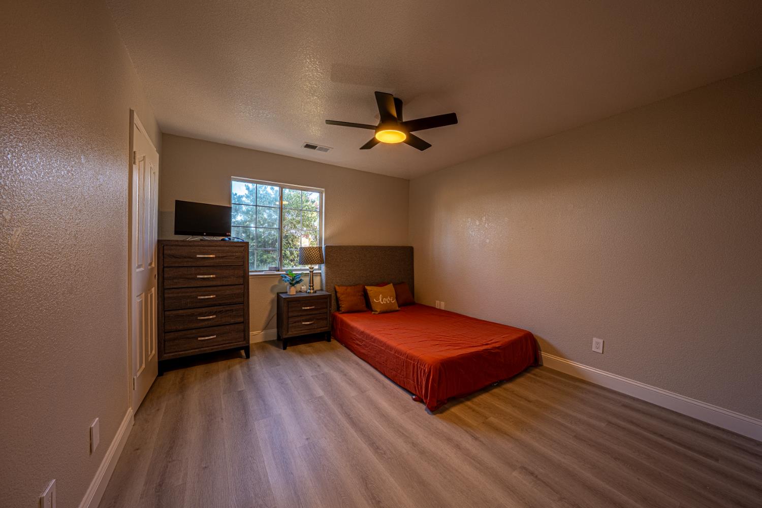 17864 Road 25, Madera, CA 93638