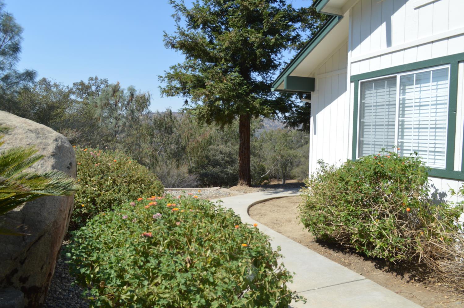 43531 Cedar Grove Way, Coarsegold, CA 93614