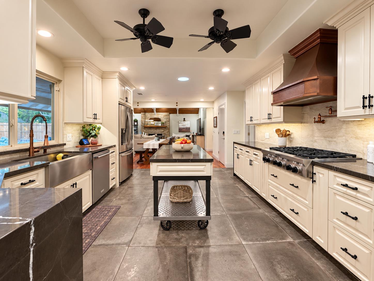8575 N Fuller Ave, Fresno, CA 93720