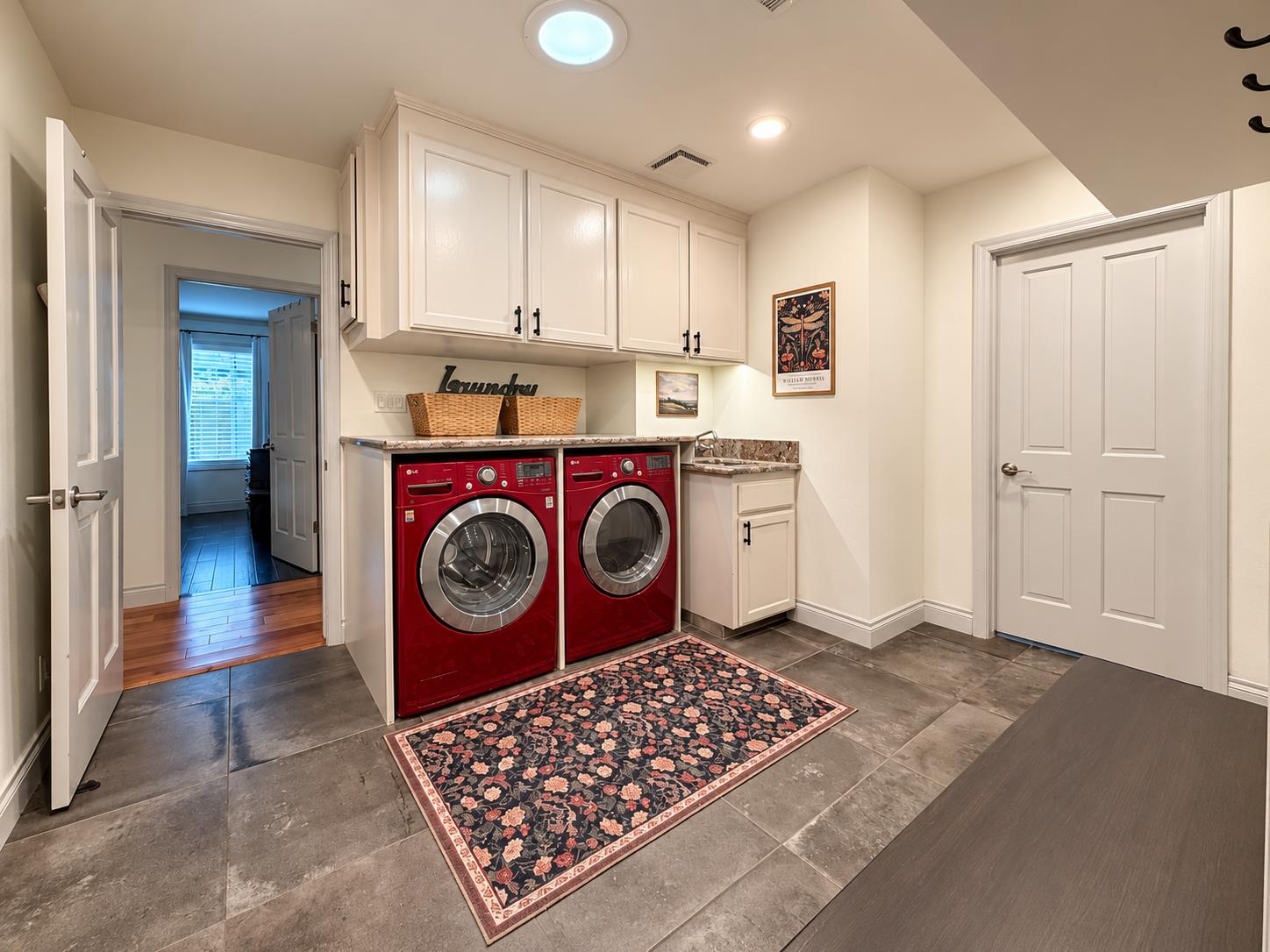 8575 N Fuller Ave, Fresno, CA 93720
