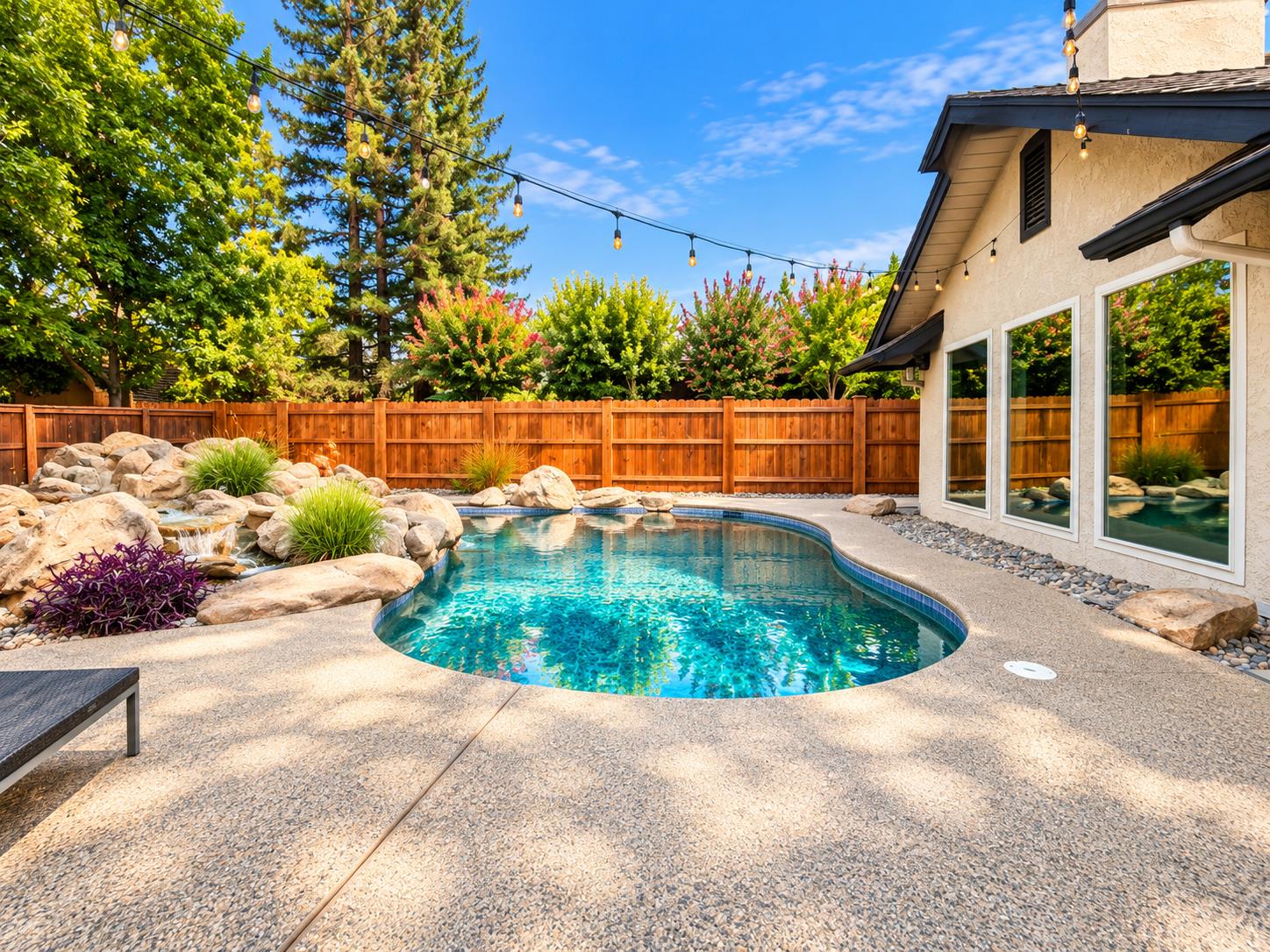 8575 N Fuller Ave, Fresno, CA 93720