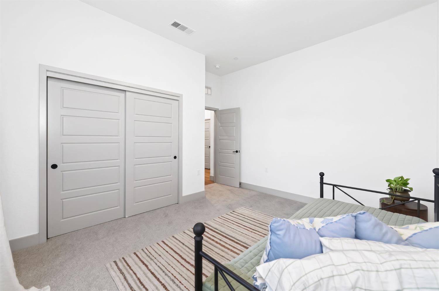 1609 Atlantica Drive South, Madera, CA 93636