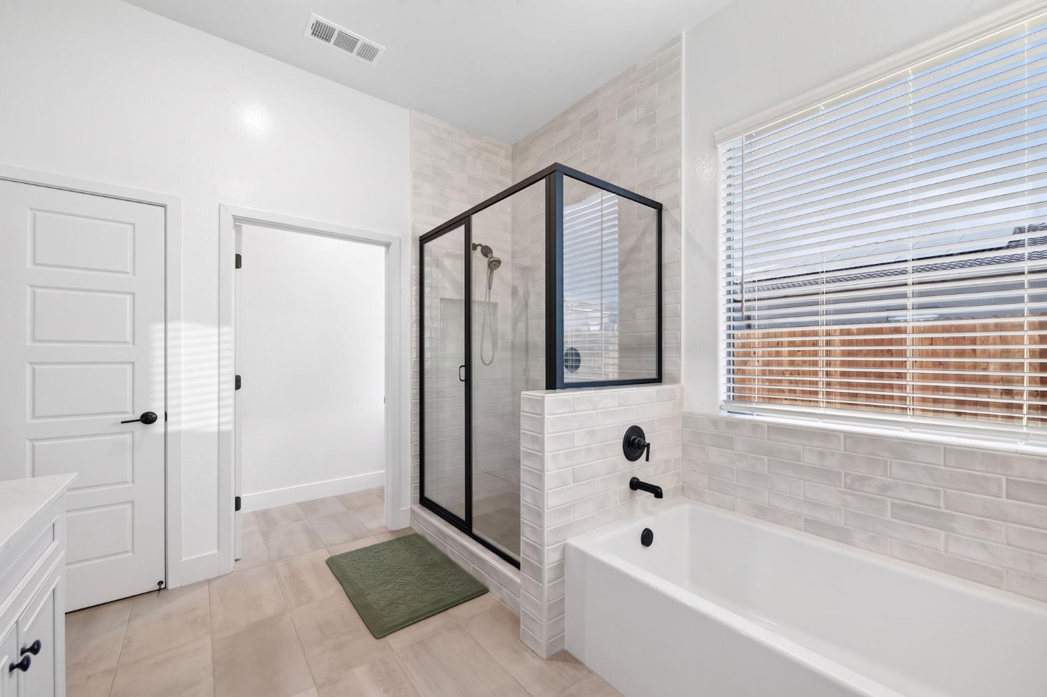 1609 Atlantica Drive South, Madera, CA 93636