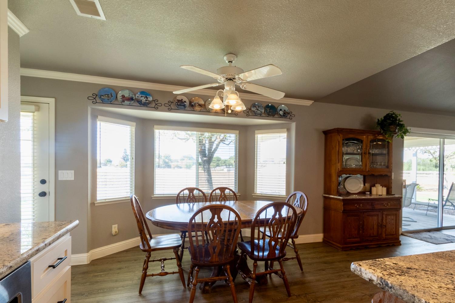 3589 N Markay Ave, Sanger, CA 93657