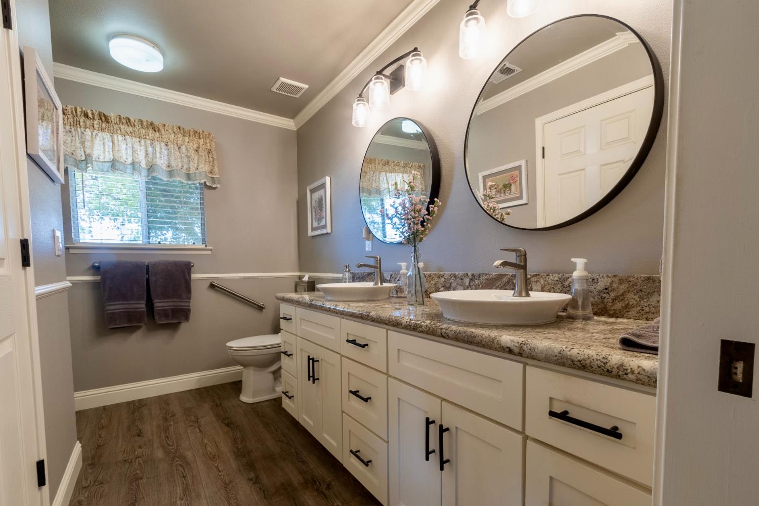 3589 N Markay Ave, Sanger, CA 93657