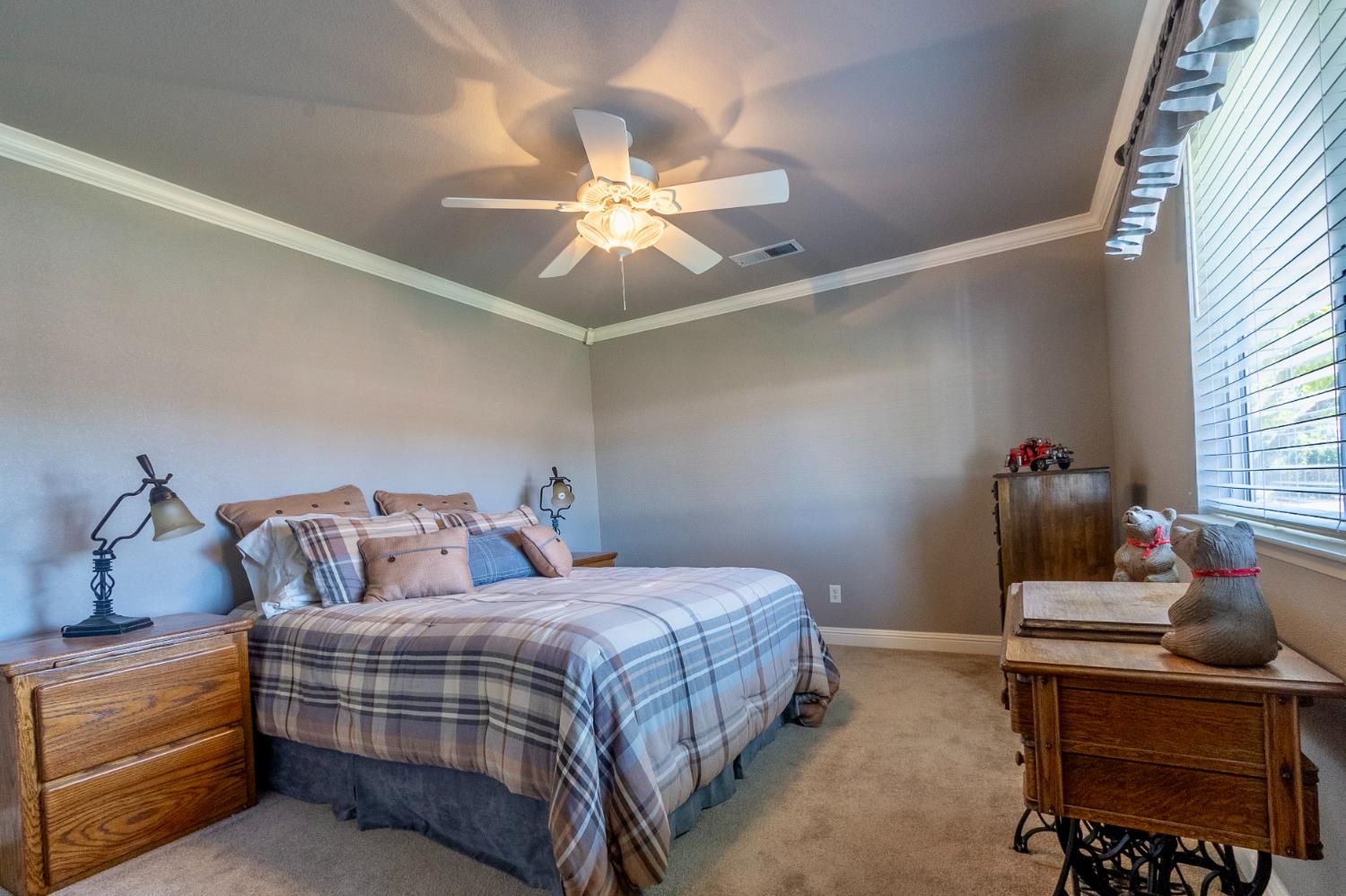 3589 N Markay Ave, Sanger, CA 93657