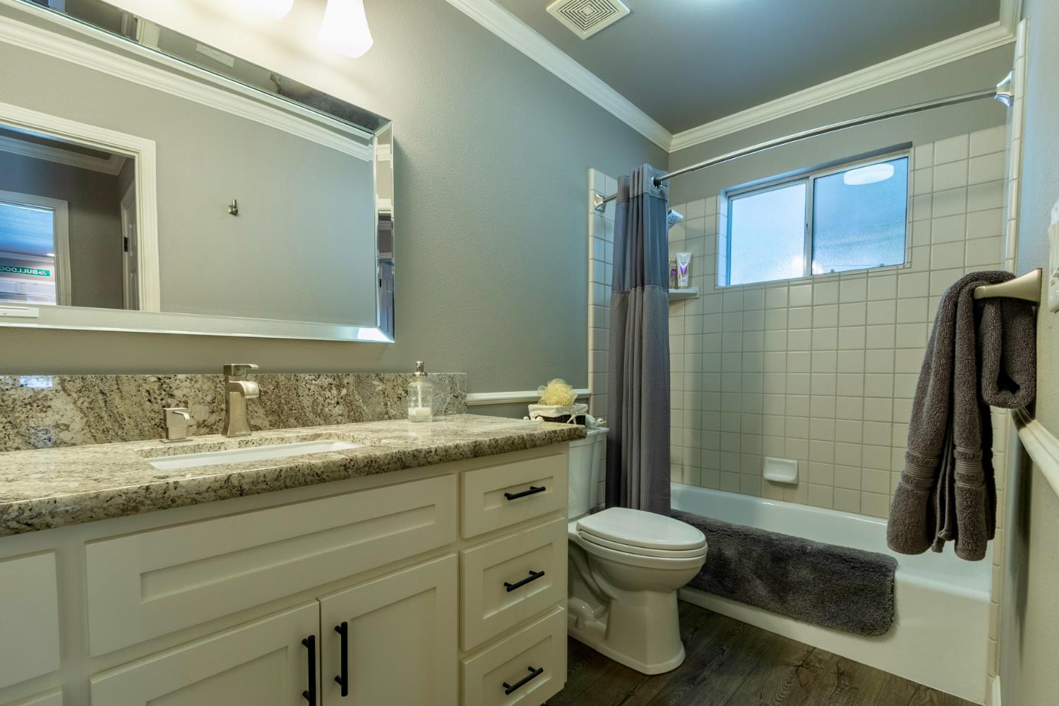 3589 N Markay Ave, Sanger, CA 93657