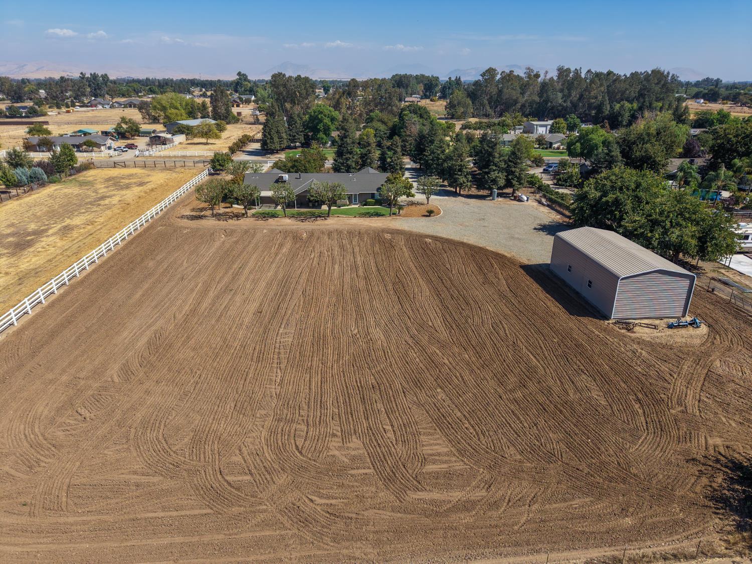 3589 N Markay Ave, Sanger, CA 93657