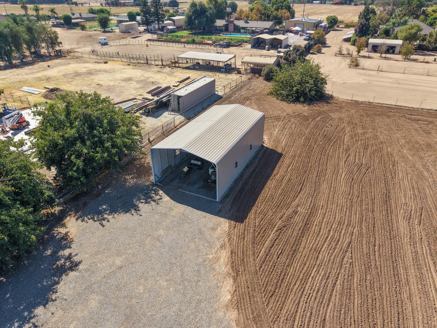 3589 N Markay Ave, Sanger, CA 93657