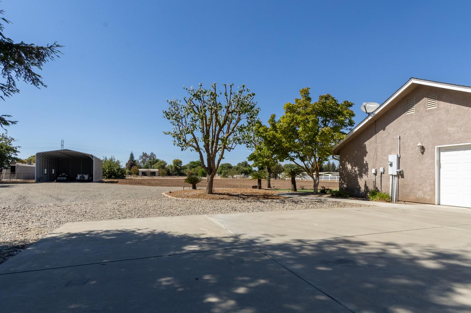 3589 N Markay Ave, Sanger, CA 93657